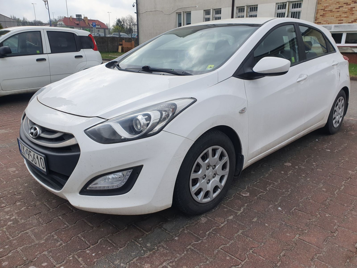 HYUNDAI I30 HATCHBACK - Hatchback: obrázok 2 HYUNDAI I30 HATCHBACK - Hatchback: obrázok 2