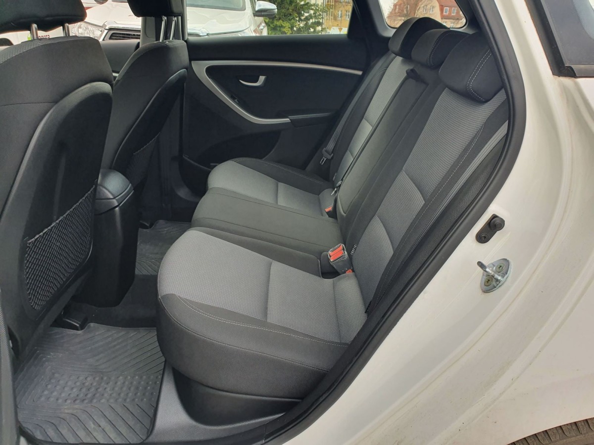HYUNDAI I30 KOMBI - Automobil: obrázok 5 HYUNDAI I30 KOMBI - Automobil: obrázok 5
