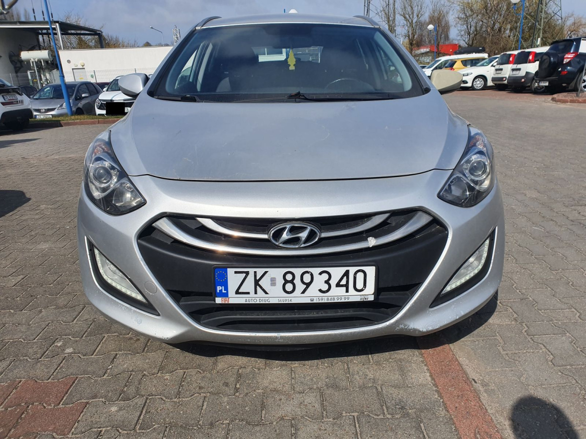 HYUNDAI I30 KOMBI - Automobil: obrázok 5 HYUNDAI I30 KOMBI - Automobil: obrázok 5