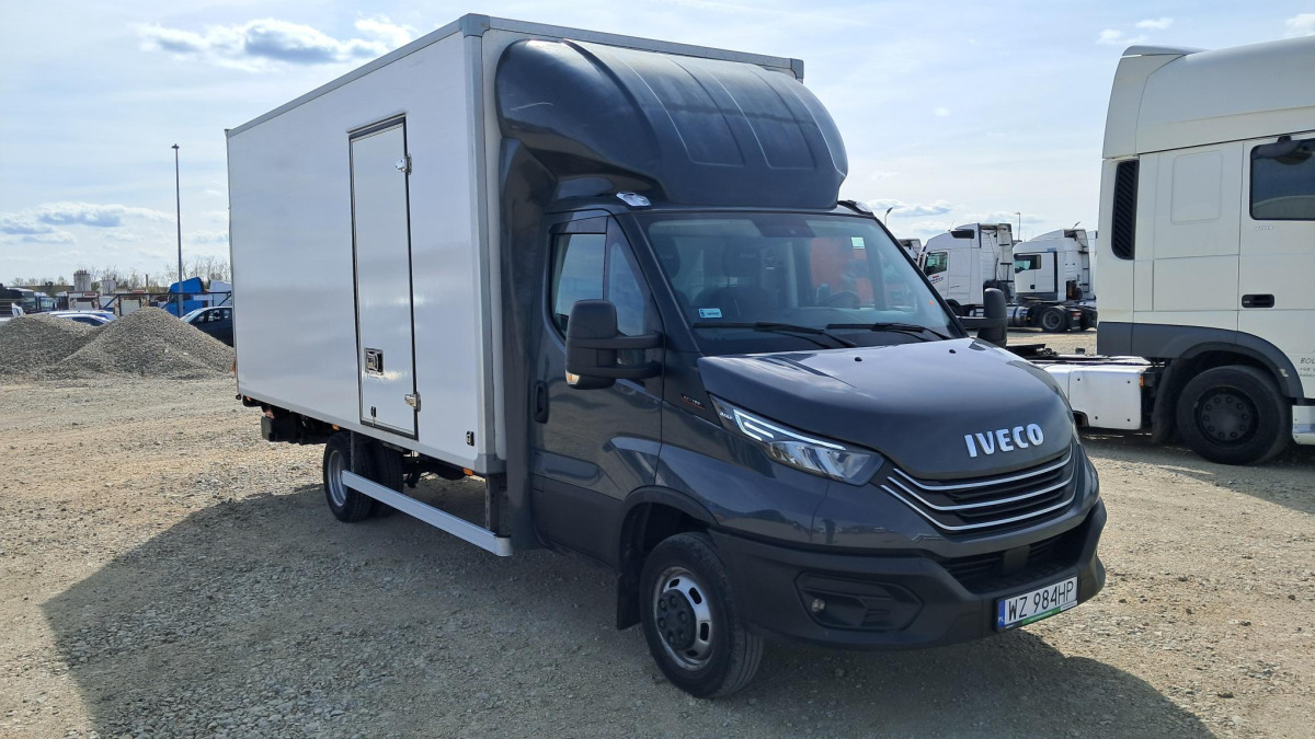 IVECO DAILY 50C18 KONTENER Z WINDĄ - Dodávka skriňová nadstavba: obrázok 1 IVECO DAILY 50C18 KONTENER Z WINDĄ - Dodávka skriňová nadstavba: obrázok 1