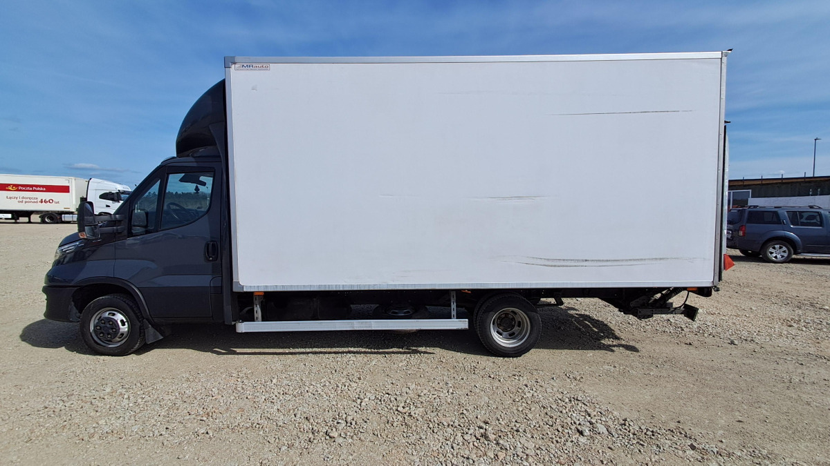 IVECO DAILY 50C18 KONTENER Z WINDĄ - Dodávka skriňová nadstavba: obrázok 4 IVECO DAILY 50C18 KONTENER Z WINDĄ - Dodávka skriňová nadstavba: obrázok 4