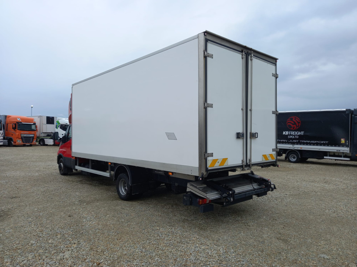 IVECO DAILY KONTENER Z WINDĄ - Skříňový nákladní auto: obrázok 4 IVECO DAILY KONTENER Z WINDĄ - Skříňový nákladní auto: obrázok 4