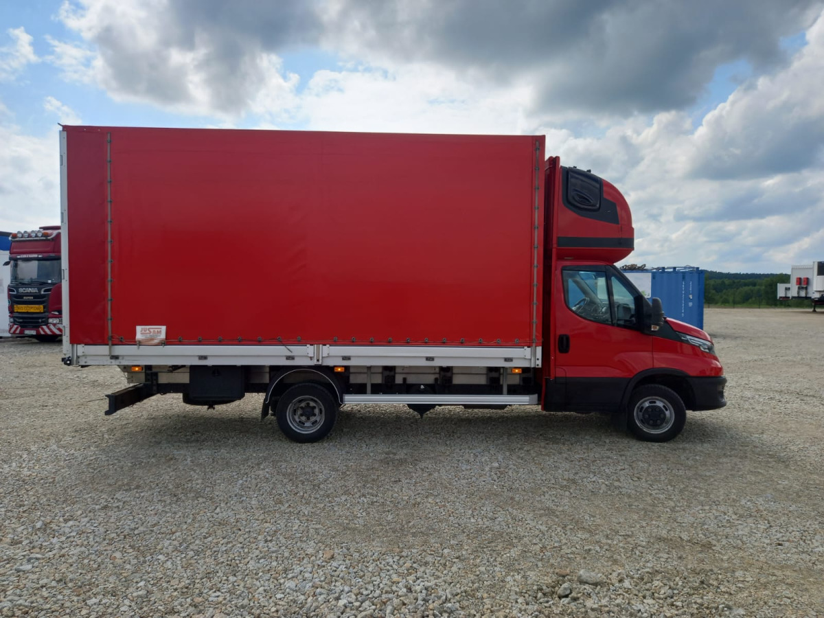 IVECO/JUSAM STANISŁAWJURKOWSKI 50C18/JU06 PLANDEKA - Plachtová dodávka: obrázok 4 IVECO/JUSAM STANISŁAWJURKOWSKI 50C18/JU06 PLANDEKA - Plachtová dodávka: obrázok 4