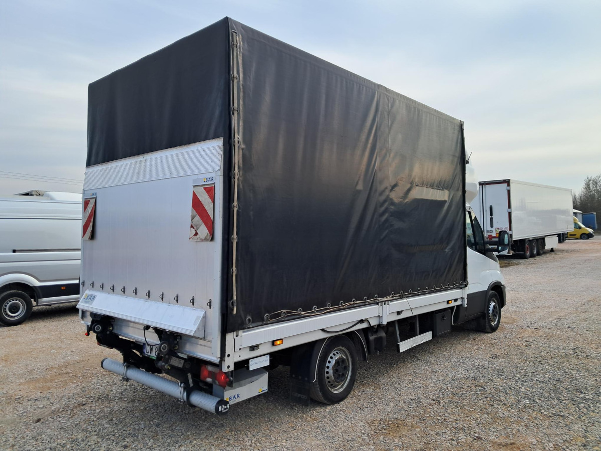 IVECO PLANDEKA Z WINDĄ - Plachtová dodávka: obrázok 5 IVECO PLANDEKA Z WINDĄ - Plachtová dodávka: obrázok 5