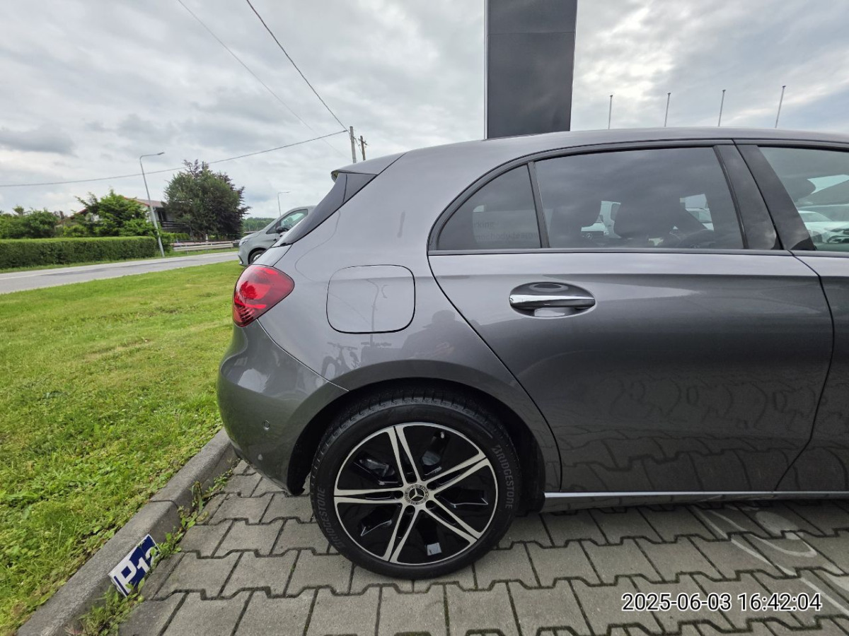 MERCEDES BENZ A 250 E HATCHBACK - Hatchback: obrázok 5 MERCEDES BENZ A 250 E HATCHBACK - Hatchback: obrázok 5