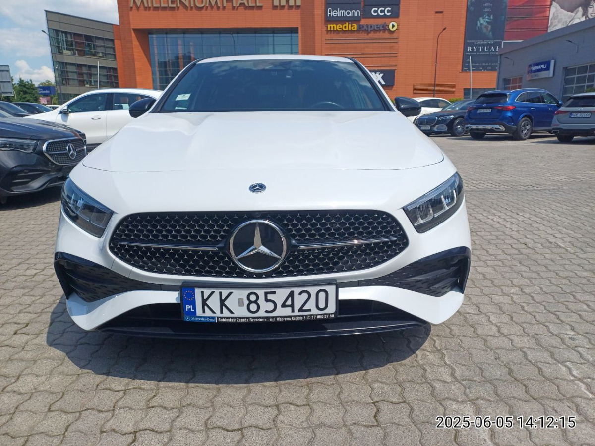 MERCEDES BENZ A 250 HATCHBACK - Hatchback: obrázok 3 MERCEDES BENZ A 250 HATCHBACK - Hatchback: obrázok 3