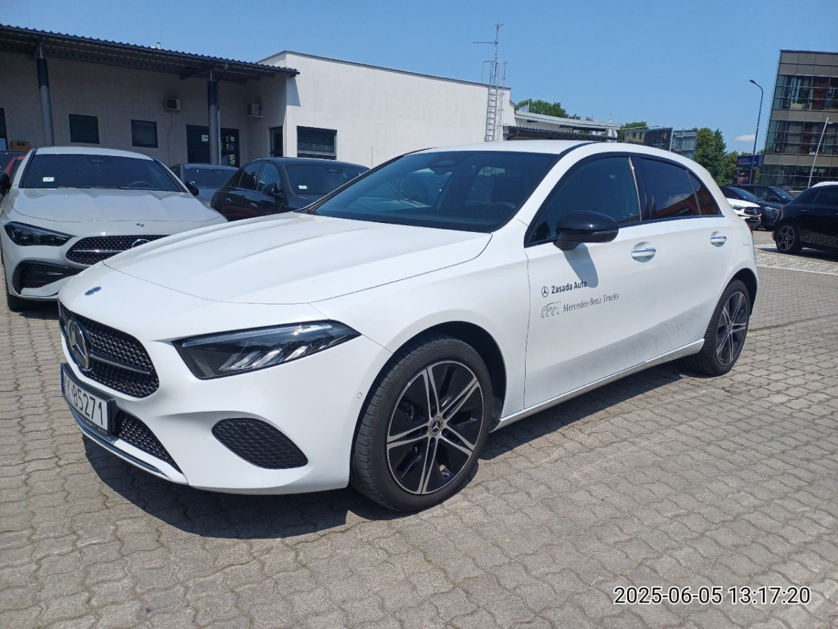 MERCEDES BENZ A 250 HATCHBACK - Hatchback: obrázok 2 MERCEDES BENZ A 250 HATCHBACK - Hatchback: obrázok 2