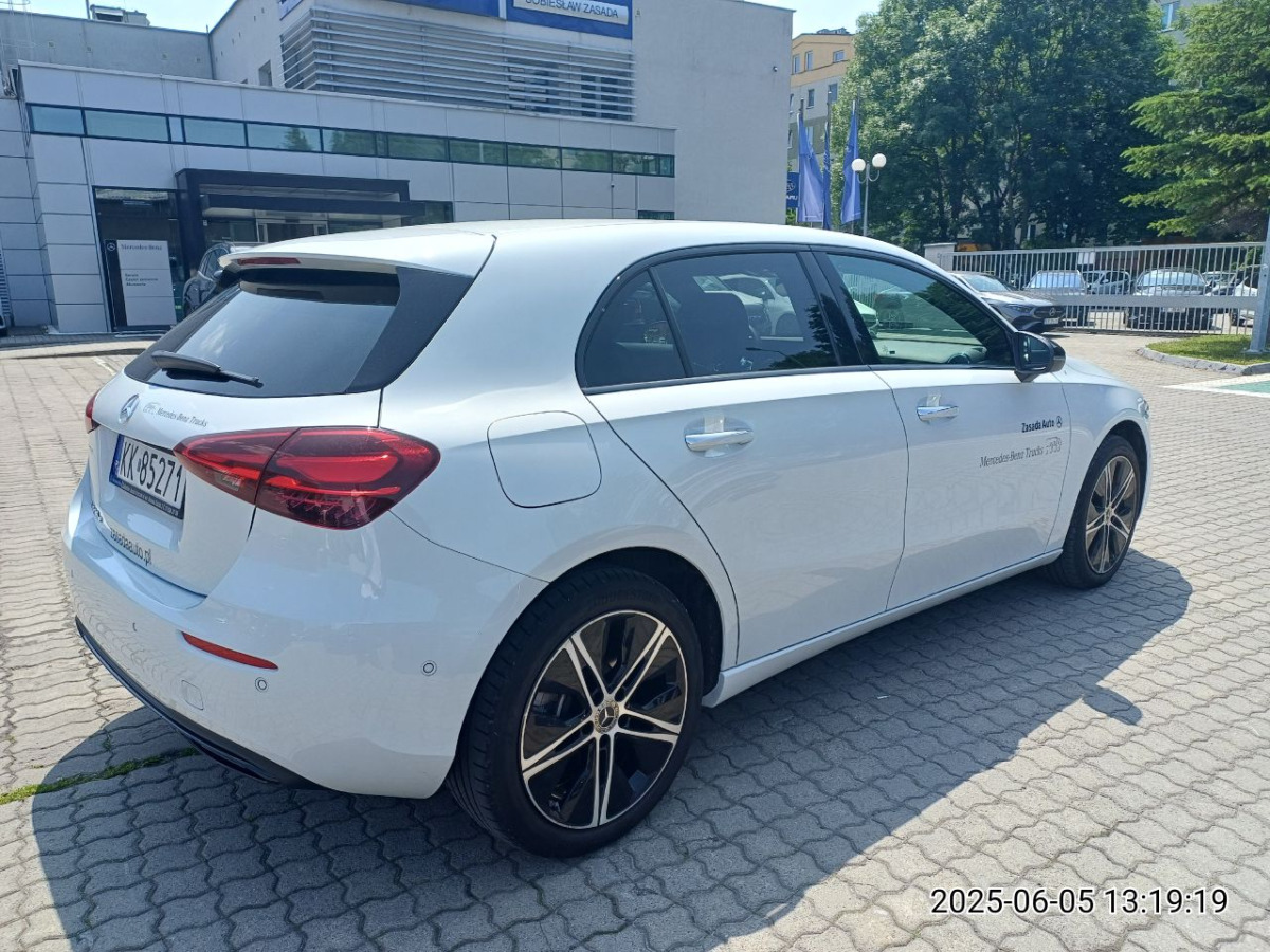 MERCEDES BENZ A 250 HATCHBACK - Hatchback: obrázok 5 MERCEDES BENZ A 250 HATCHBACK - Hatchback: obrázok 5