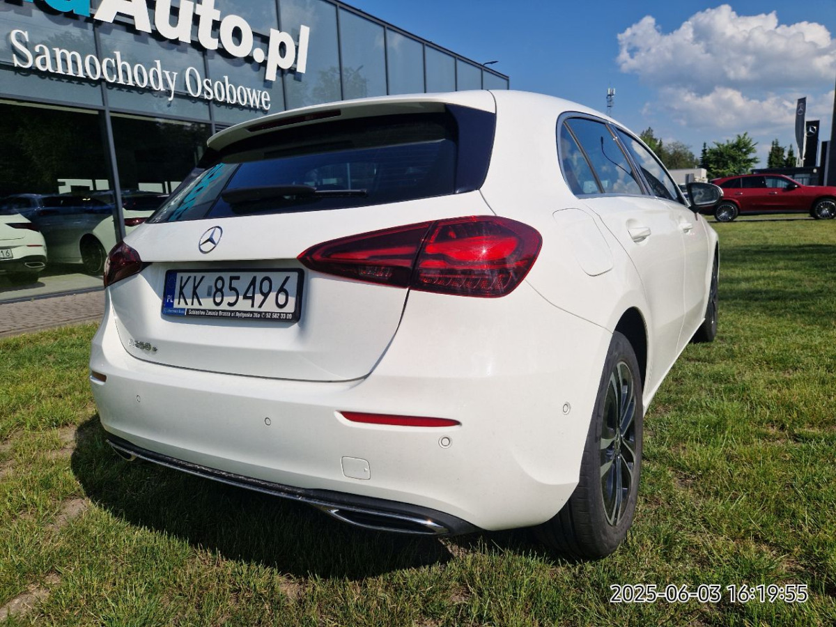 MERCEDES BENZ A 250 HATCHBACK - Hatchback: obrázok 4 MERCEDES BENZ A 250 HATCHBACK - Hatchback: obrázok 4
