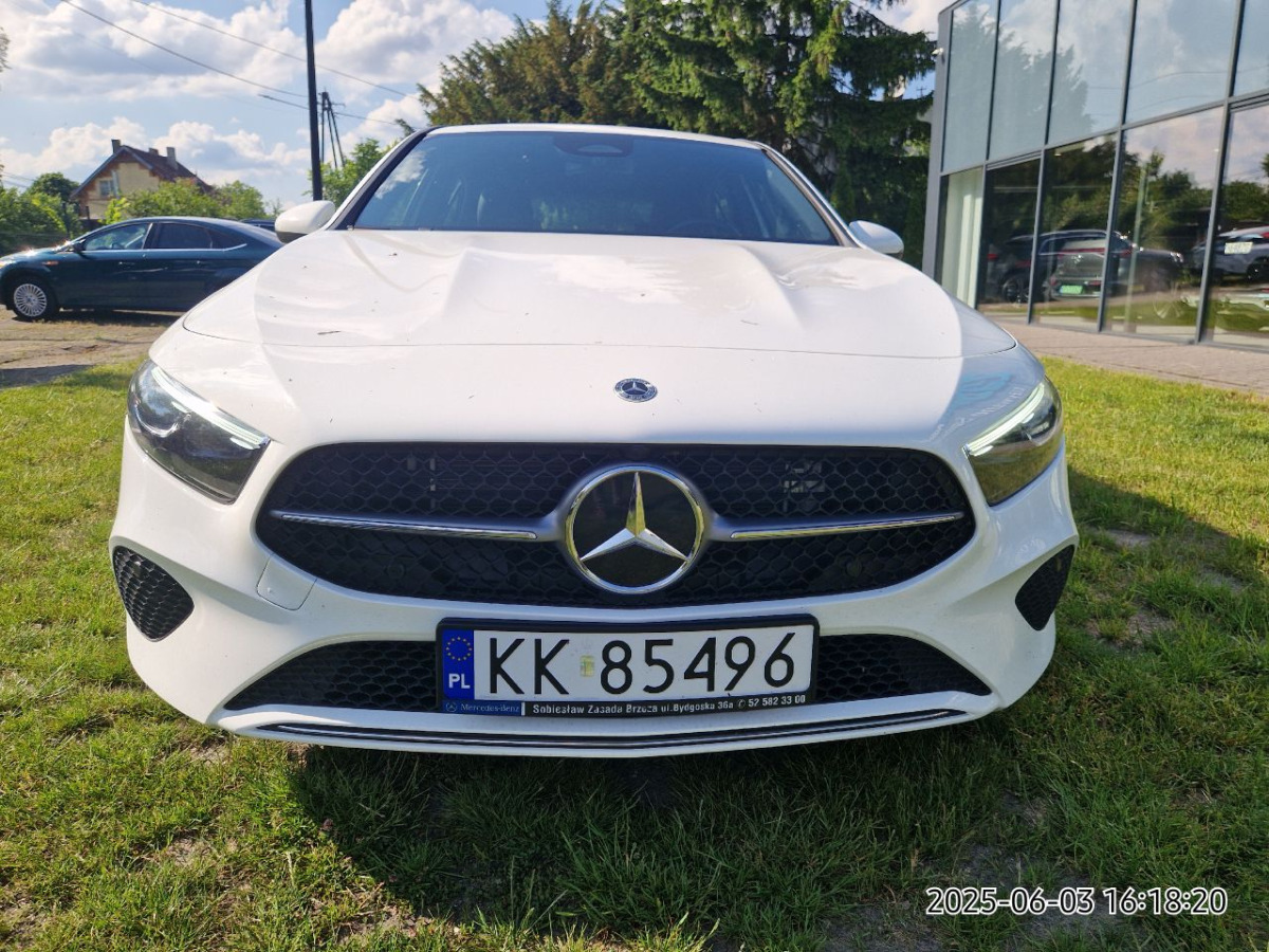 MERCEDES BENZ A 250 HATCHBACK - Hatchback: obrázok 3 MERCEDES BENZ A 250 HATCHBACK - Hatchback: obrázok 3