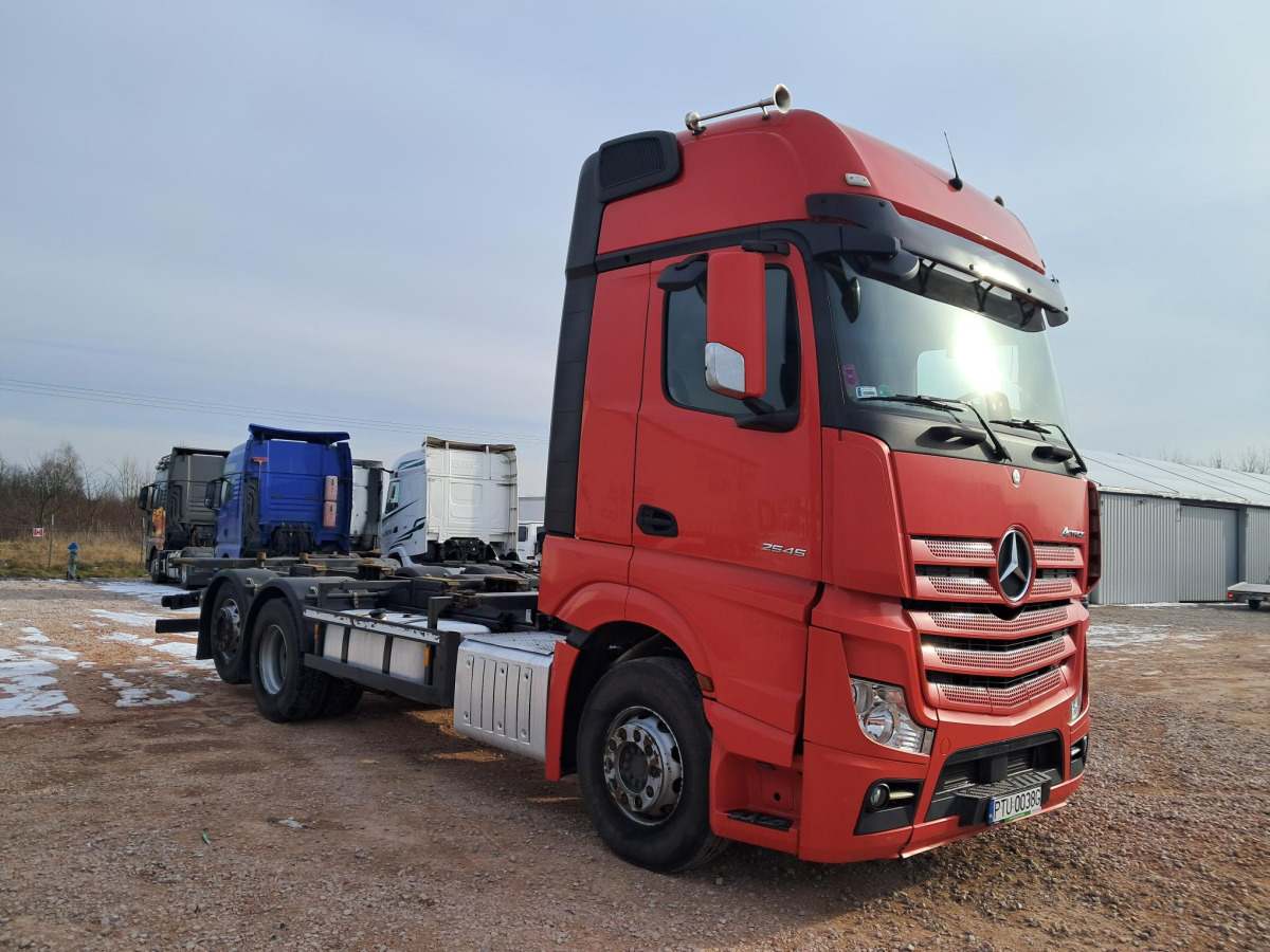 MERCEDES BENZ ACTROS BDF - Kontejnérový podvozek/ Výměnná nástavba: obrázok 1 MERCEDES BENZ ACTROS BDF - Kontejnérový podvozek/ Výměnná nástavba: obrázok 1