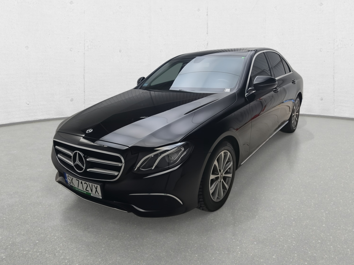 MERCEDES BENZ E 200 SEDAN - Sedan: obrázok 4 MERCEDES BENZ E 200 SEDAN - Sedan: obrázok 4