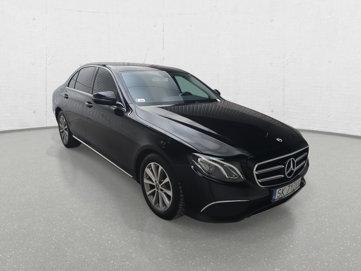 MERCEDES BENZ E 200 SEDAN - Sedan: obrázok 1 MERCEDES BENZ E 200 SEDAN - Sedan: obrázok 1