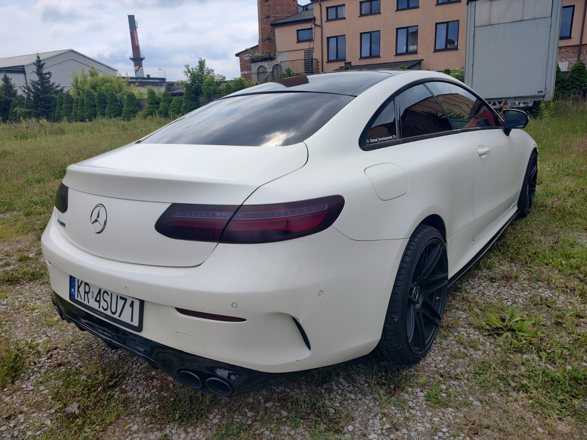 MERCEDES BENZ E KLASA COUPE - Automobil: obrázok 4 MERCEDES BENZ E KLASA COUPE - Automobil: obrázok 4