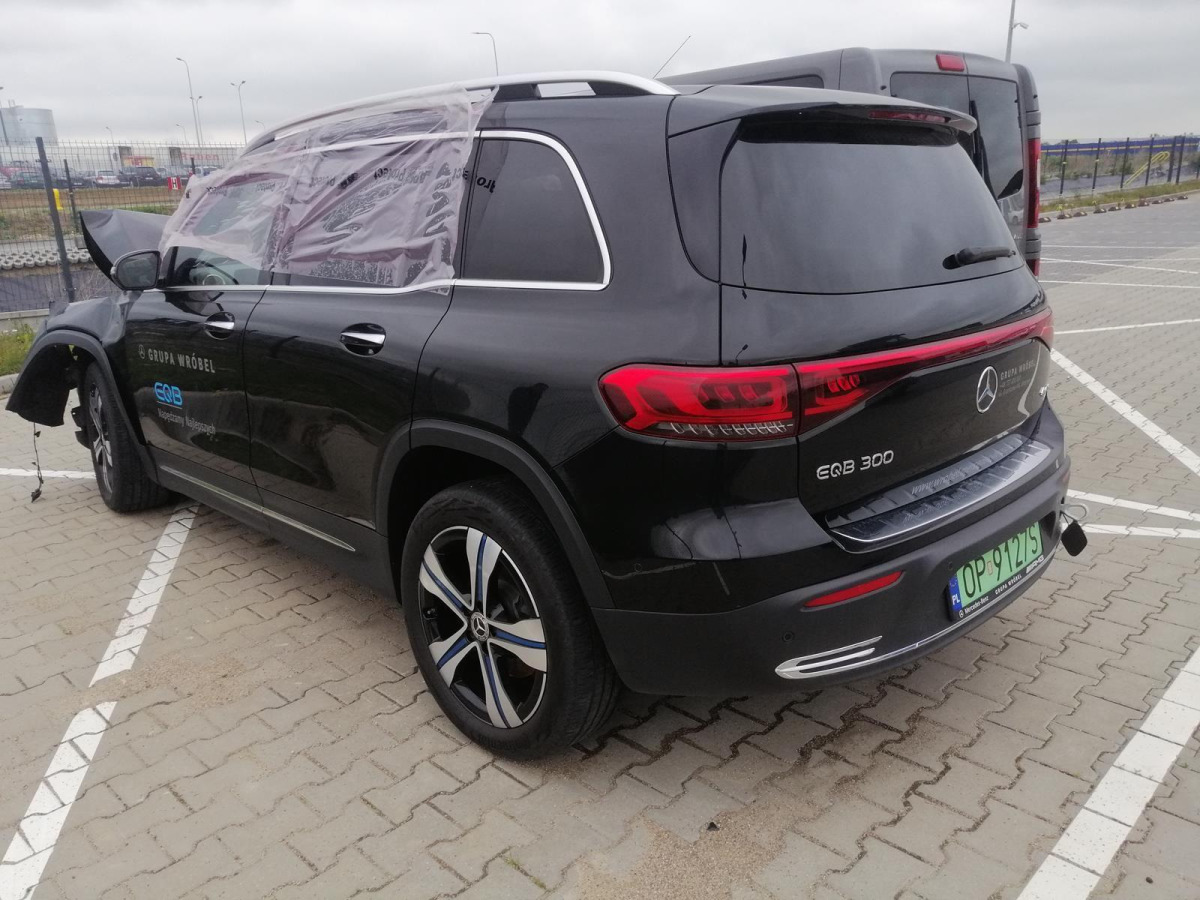 MERCEDES BENZ EQB 300 4MATIC SUV - SUV: obrázok 3 MERCEDES BENZ EQB 300 4MATIC SUV - SUV: obrázok 3
