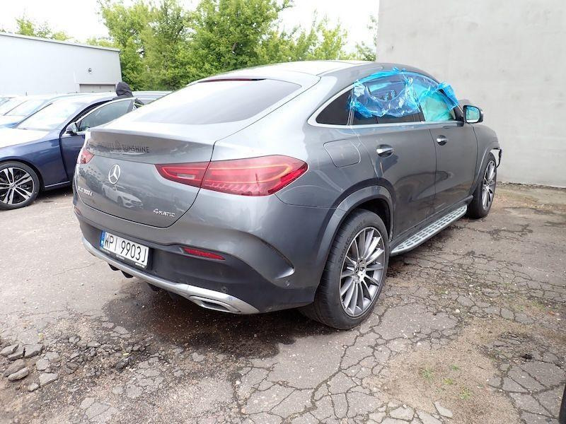 MERCEDES BENZ GLE SEDAN - Sedan: obrázok 3 MERCEDES BENZ GLE SEDAN - Sedan: obrázok 3