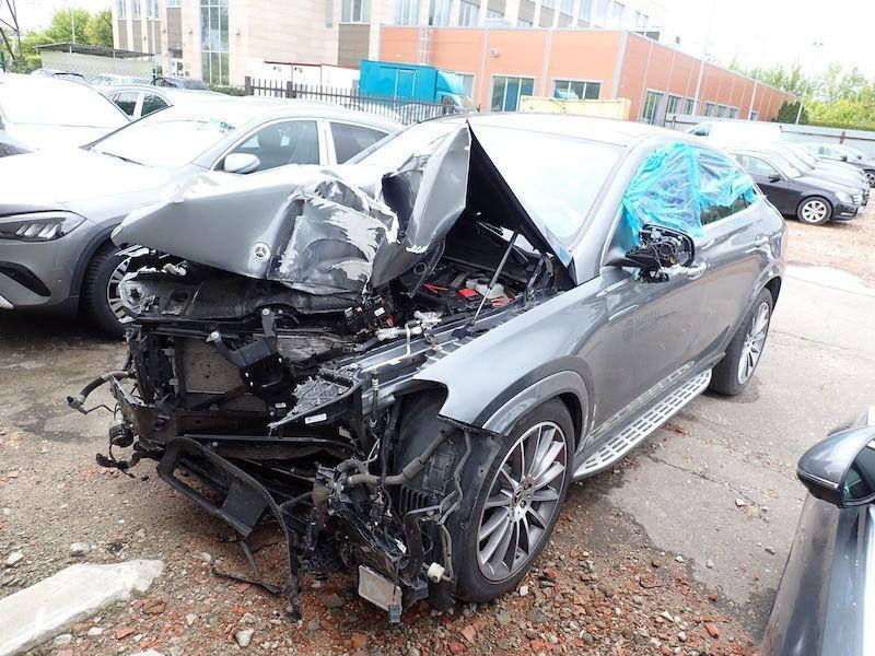 MERCEDES BENZ GLE SEDAN - Sedan: obrázok 2 MERCEDES BENZ GLE SEDAN - Sedan: obrázok 2