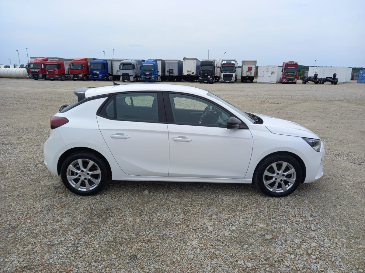OPEL CORSA HATCHBACK - Hatchback: obrázok 4 OPEL CORSA HATCHBACK - Hatchback: obrázok 4