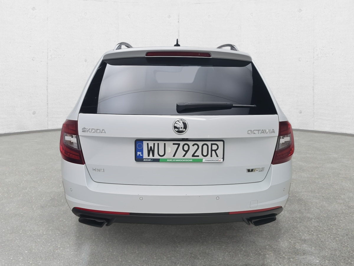 SKODA OCTAVIA KOMBI - Automobil: obrázok 5 SKODA OCTAVIA KOMBI - Automobil: obrázok 5