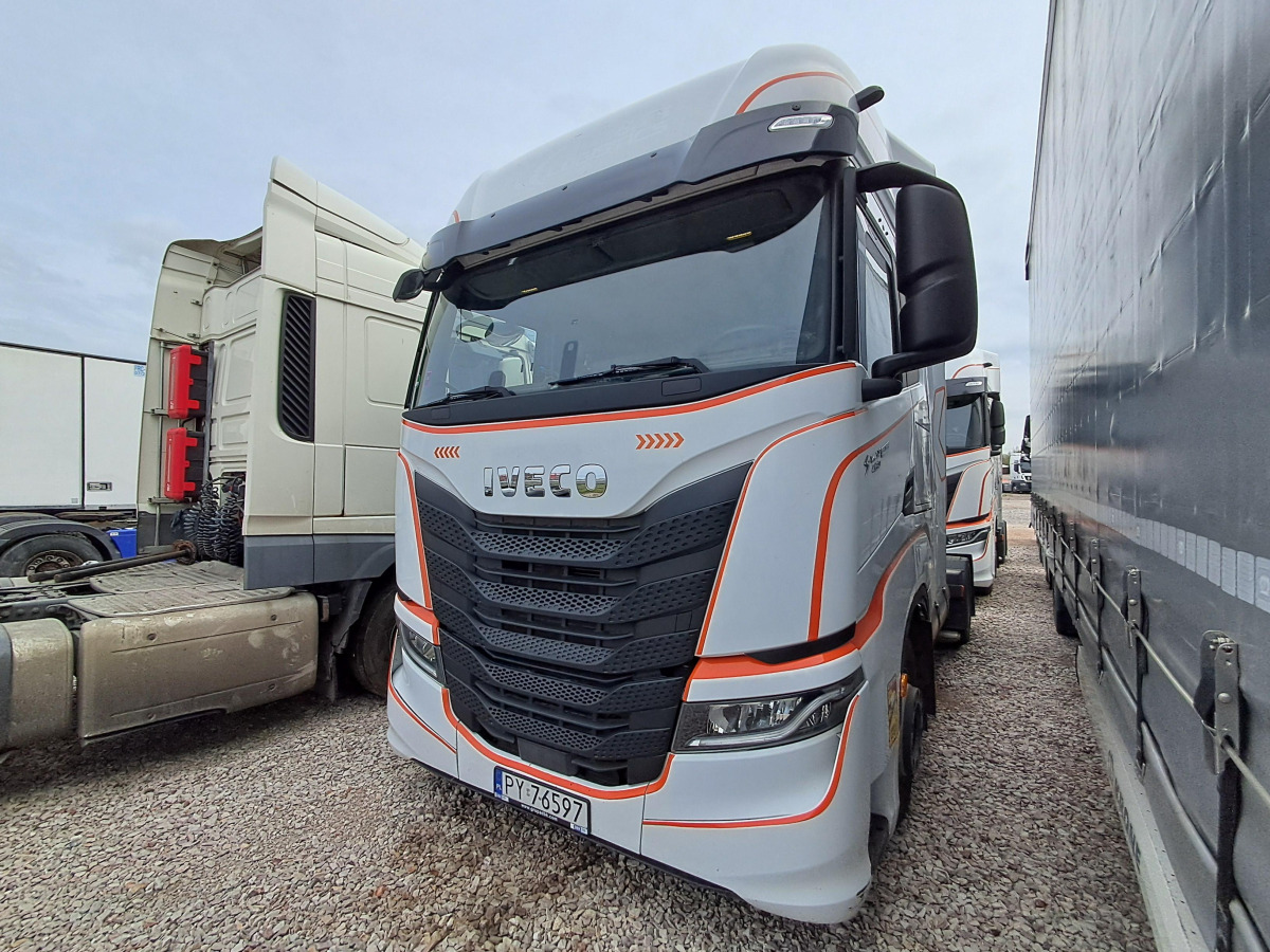 IVECO AS440ST/FP LT LNG CIĄGNIK SIODŁOWY - Ťahač: obrázok 3 IVECO AS440ST/FP LT LNG CIĄGNIK SIODŁOWY - Ťahač: obrázok 3