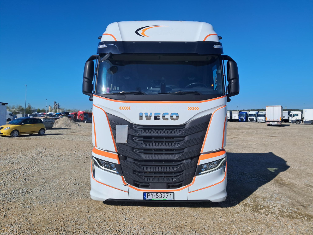 IVECO AS440ST/FP LT LNG CIĄGNIK SIODŁOWY - Ťahač: obrázok 2 IVECO AS440ST/FP LT LNG CIĄGNIK SIODŁOWY - Ťahač: obrázok 2