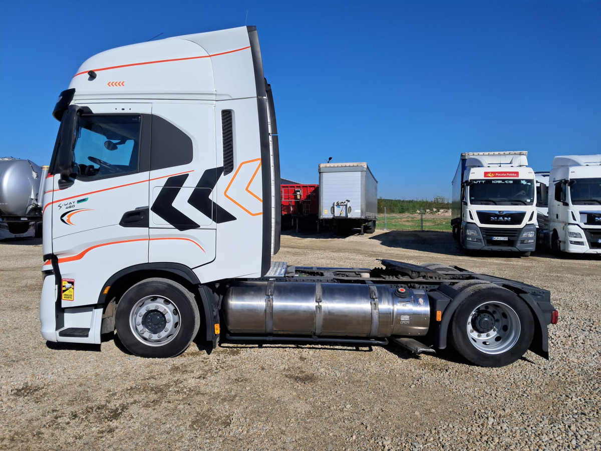 IVECO AS440ST/FP LT LNG CIĄGNIK SIODŁOWY - Ťahač: obrázok 4 IVECO AS440ST/FP LT LNG CIĄGNIK SIODŁOWY - Ťahač: obrázok 4