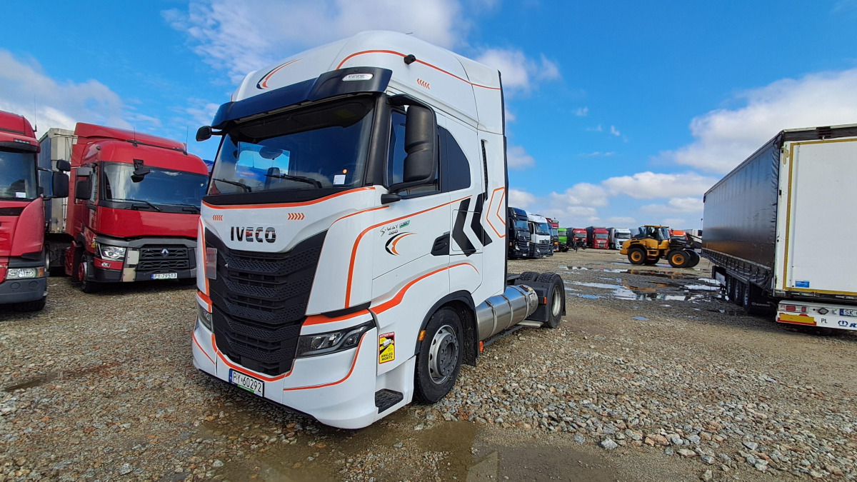 IVECO AS440ST/FP LT LNG CIĄGNIK SIODŁOWY - Ťahač: obrázok 3 IVECO AS440ST/FP LT LNG CIĄGNIK SIODŁOWY - Ťahač: obrázok 3