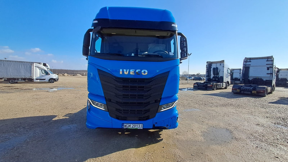 IVECO CIĄGNIK SIODŁOWY - Ťahač: obrázok 3 IVECO CIĄGNIK SIODŁOWY - Ťahač: obrázok 3