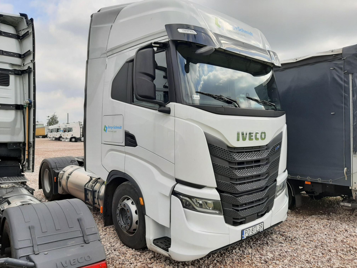 IVECO S-WAY 460 CIĄGNIK SIODŁOWY - Ťahač: obrázok 1 IVECO S-WAY 460 CIĄGNIK SIODŁOWY - Ťahač: obrázok 1