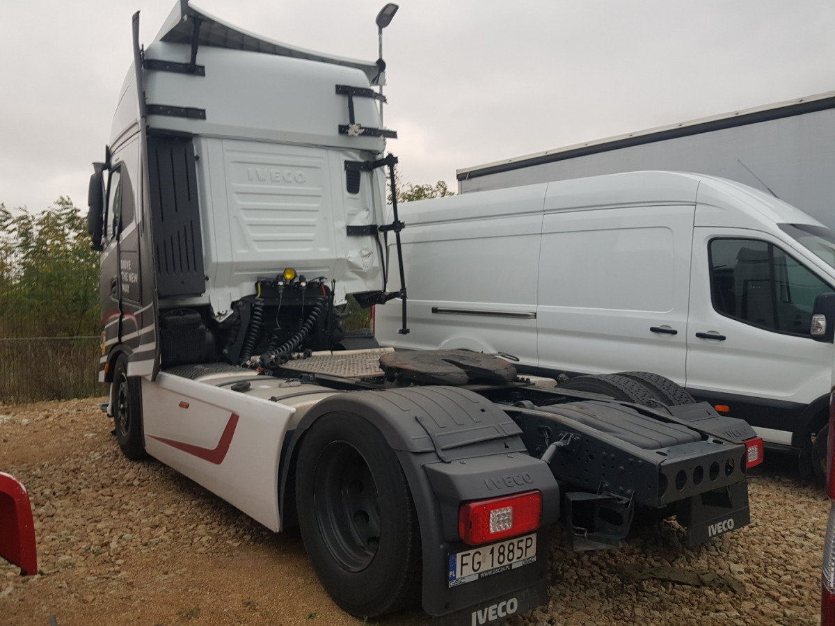 IVECO S-WAY CIĄGNIK SIODŁOWY - Ťahač: obrázok 3 IVECO S-WAY CIĄGNIK SIODŁOWY - Ťahač: obrázok 3