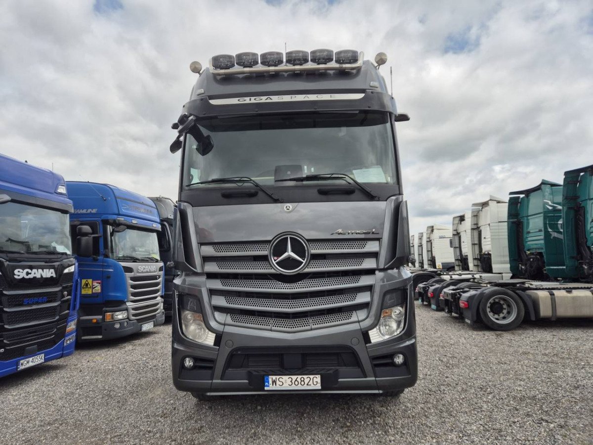 MERCEDES BENZ ACTROS CIĄGNIK SIODŁOWY - Ťahač: obrázok 2 MERCEDES BENZ ACTROS CIĄGNIK SIODŁOWY - Ťahač: obrázok 2