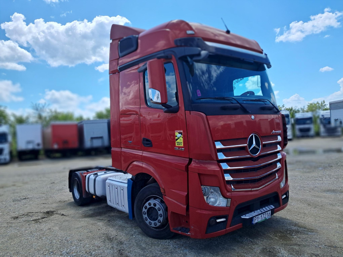 MERCEDES BENZ ACTROS CIĄGNIK SIODŁOWY - Ťahač: obrázok 1 MERCEDES BENZ ACTROS CIĄGNIK SIODŁOWY - Ťahač: obrázok 1