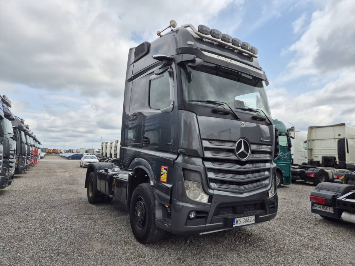 MERCEDES BENZ ACTROS CIĄGNIK SIODŁOWY - Ťahač: obrázok 1 MERCEDES BENZ ACTROS CIĄGNIK SIODŁOWY - Ťahač: obrázok 1