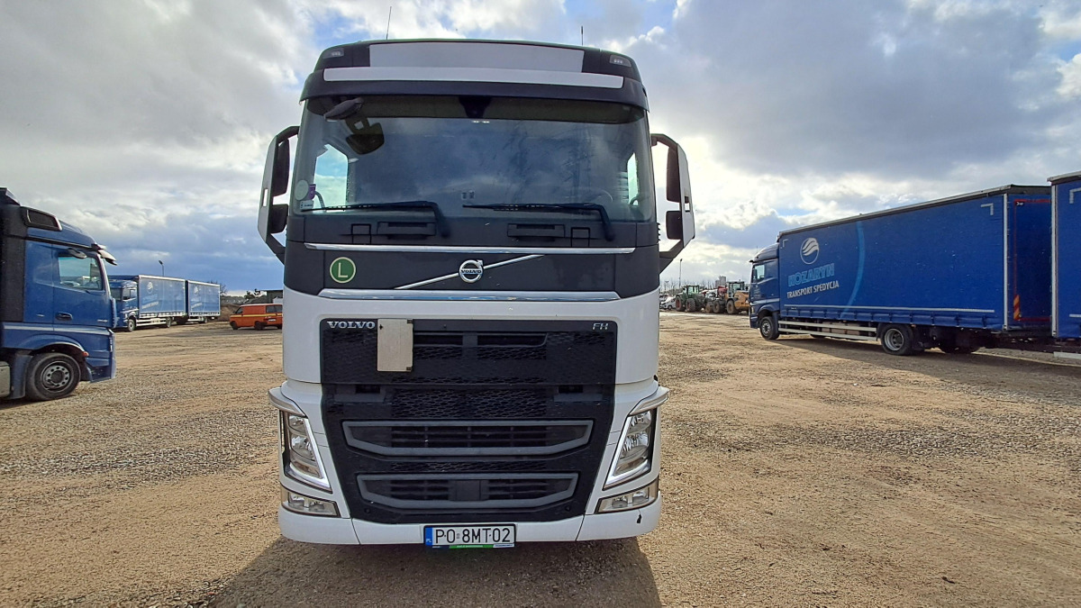 VOLVO FH 460 CIĄGNIK SIODŁOWY - Ťahač: obrázok 2 VOLVO FH 460 CIĄGNIK SIODŁOWY - Ťahač: obrázok 2