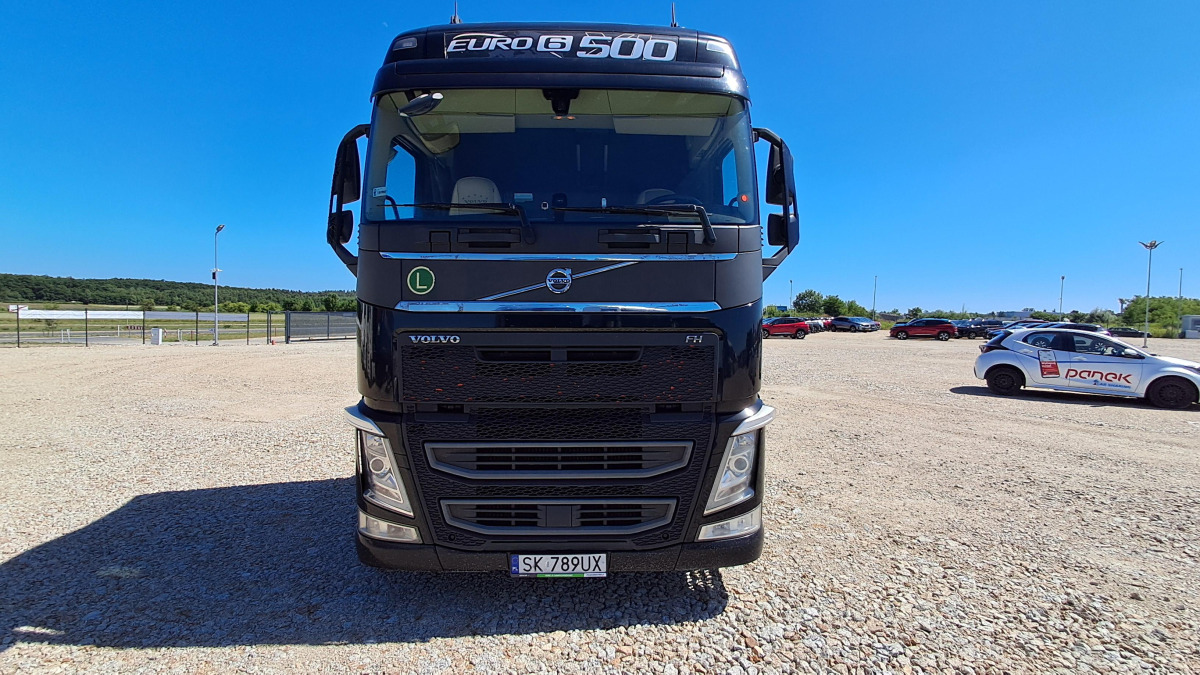 VOLVO FH CIĄGNIK SIODŁOWY - Ťahač: obrázok 2 VOLVO FH CIĄGNIK SIODŁOWY - Ťahač: obrázok 2