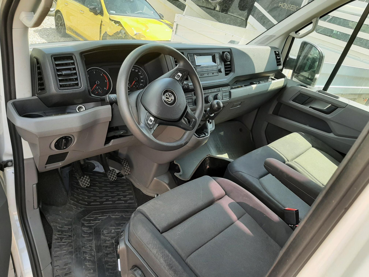 VOLKSWAGEN CRAFTER PLANDEKA - Plachtová dodávka: obrázok 4 VOLKSWAGEN CRAFTER PLANDEKA - Plachtová dodávka: obrázok 4