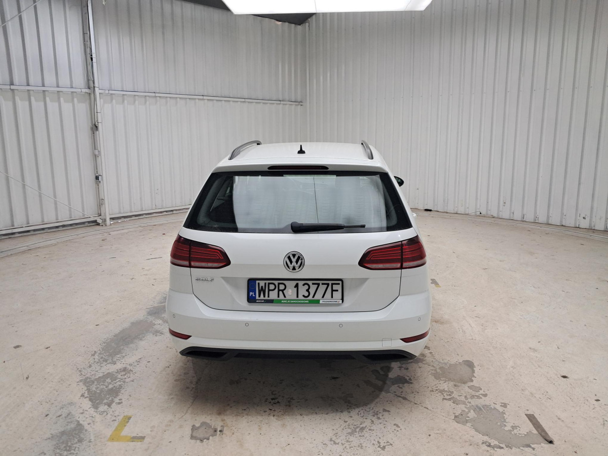 VOLKSWAGEN GOLF KOMBI - Automobil: obrázok 5 VOLKSWAGEN GOLF KOMBI - Automobil: obrázok 5
