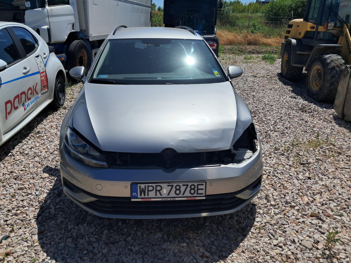 VOLKSWAGEN GOLF KOMBI - Automobil: obrázok 3 VOLKSWAGEN GOLF KOMBI - Automobil: obrázok 3
