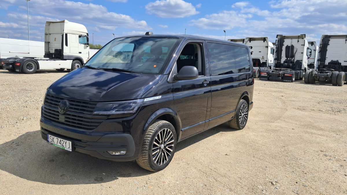 VOLKSWAGEN MULTIVAN VAN - Automobil: obrázok 3 VOLKSWAGEN MULTIVAN VAN - Automobil: obrázok 3