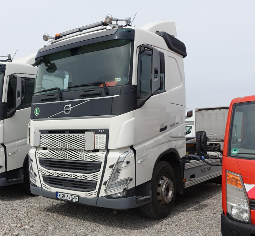 VOLVO FH 500 HAKOWIEC - Hákový nosič kontajnerov: obrázok 2 VOLVO FH 500 HAKOWIEC - Hákový nosič kontajnerov: obrázok 2