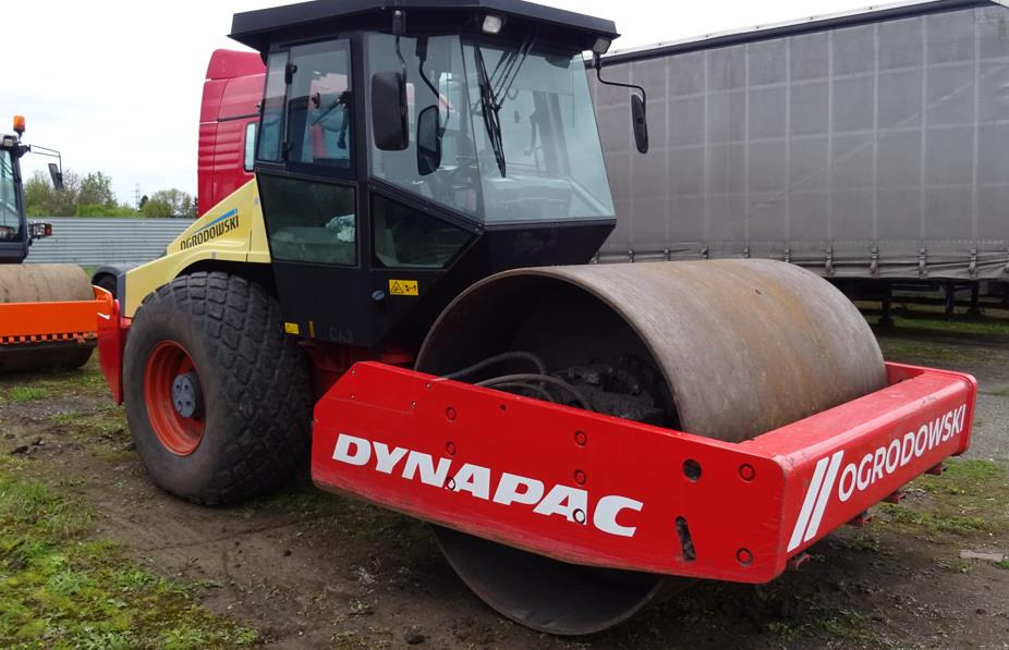 Walec DYNAPAC CA 302D 2011 - 3393 mth - CE - 15,9t - Valec: obrázok 1 Walec DYNAPAC CA 302D 2011 - 3393 mth - CE - 15,9t - Valec: obrázok 1