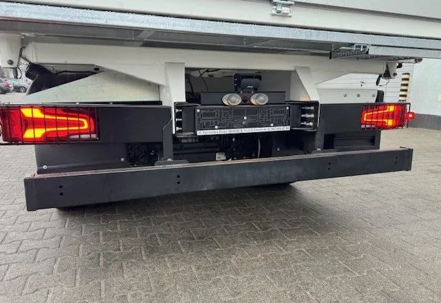 FUSO FUSO eCanter 4C15 Elektryczna Wywrotka - Auto na odvoz odpadu: obrázok 4 FUSO FUSO eCanter 4C15 Elektryczna Wywrotka - Auto na odvoz odpadu: obrázok 4