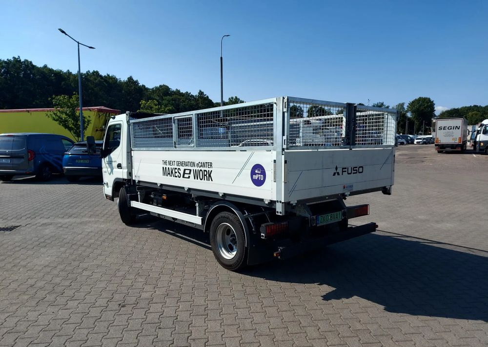 FUSO eCanter 4C15 Wywrotka Selektywna zbiórka - Sklápač, Elektrické nákladné auto: obrázok 4 FUSO eCanter 4C15 Wywrotka Selektywna zbiórka - Sklápač, Elektrické nákladné auto: obrázok 4