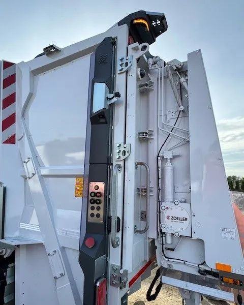 Auto na odvoz odpadu Mercedes-Benz eActros 300 L 6x2 Elektryczna śmieciarka: obrázok 15