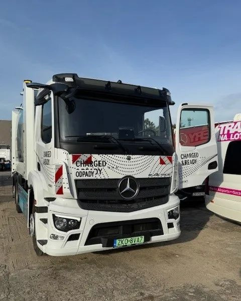 Mercedes-Benz eActros 300 L 6x2 Elektryczna śmieciarka - Auto na odvoz odpadu: obrázok 4 Mercedes-Benz eActros 300 L 6x2 Elektryczna śmieciarka - Auto na odvoz odpadu: obrázok 4