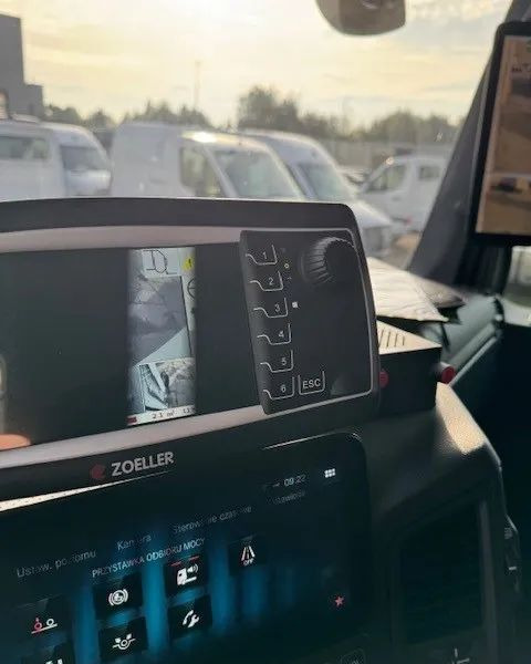 Auto na odvoz odpadu Mercedes-Benz eActros 300 L 6x2 Elektryczna śmieciarka: obrázok 11