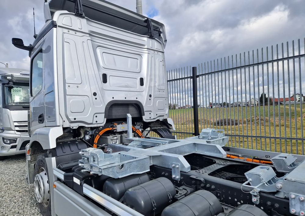 Mercedes-Benz eActros 400 6x2 BDF Elektryczny - Kontejnérový podvozek/ Výměnná nástavba, Elektrické nákladné auto: obrázok 4 Mercedes-Benz eActros 400 6x2 BDF Elektryczny - Kontejnérový podvozek/ Výměnná nástavba, Elektrické nákladné auto: obrázok 4