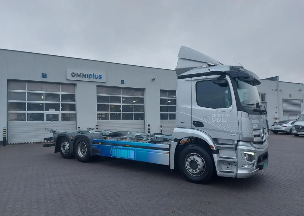 Mercedes-Benz eActros 400 6x2 BDF Elektryczny - Kontejnérový podvozek/ Výměnná nástavba, Elektrické nákladné auto: obrázok 3 Mercedes-Benz eActros 400 6x2 BDF Elektryczny - Kontejnérový podvozek/ Výměnná nástavba, Elektrické nákladné auto: obrázok 3