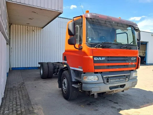 DAF CF 75.310 , RHD , ZF Manual , Euro 5 - Podvozek s kabinou: obrázok 4 DAF CF 75.310 , RHD , ZF Manual , Euro 5 - Podvozek s kabinou: obrázok 4