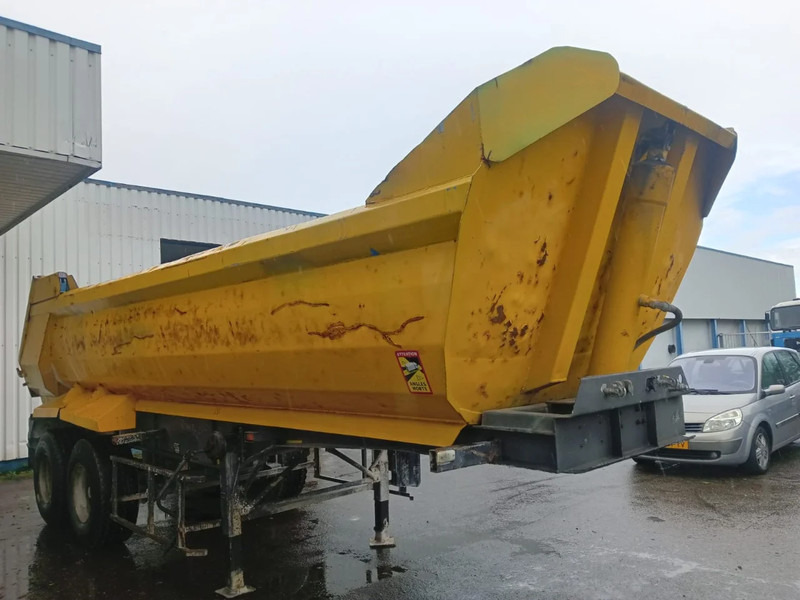 Fruehauf 2 Axle Steel Tipper , Spring Suspension , Drum Brakes - Náves sklápěcí: obrázok 4 Fruehauf 2 Axle Steel Tipper , Spring Suspension , Drum Brakes - Náves sklápěcí: obrázok 4